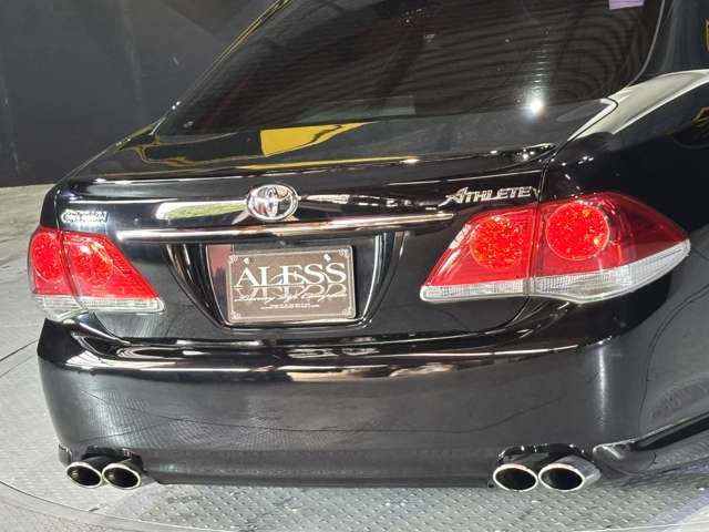 CROWN sedan