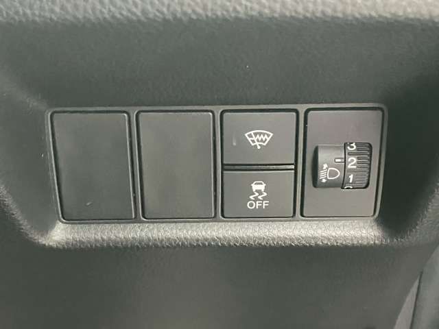 FIT e:HEV 4WD