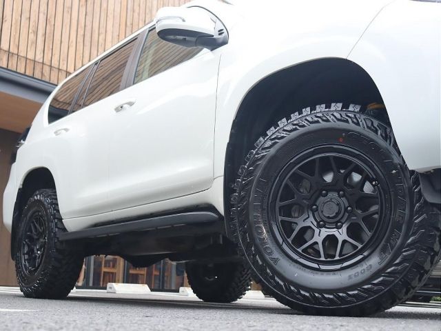 LANDCRUISER PRADO