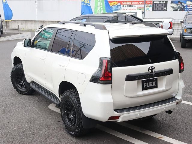 LANDCRUISER PRADO