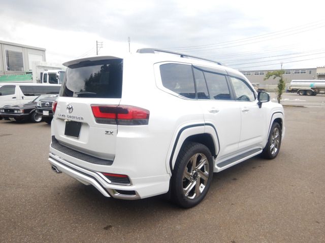 LANDCRUISER wagon