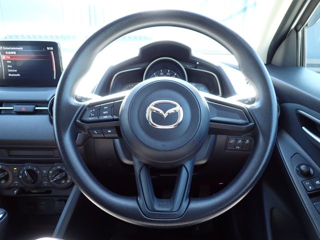 MAZDA2