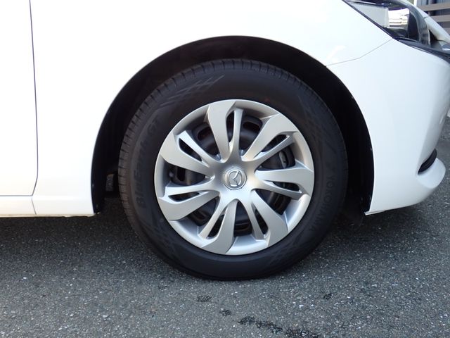 MAZDA2