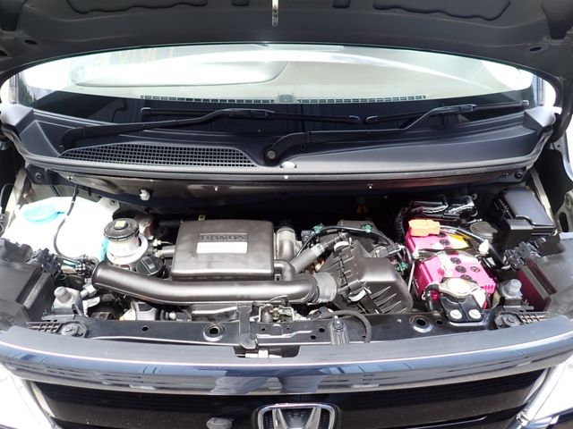 N BOX