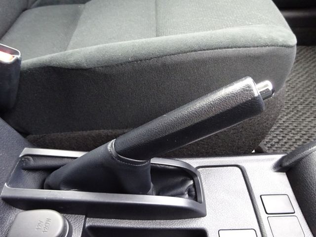 COROLLA AXIO