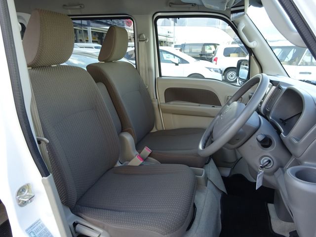 MINICAB van
