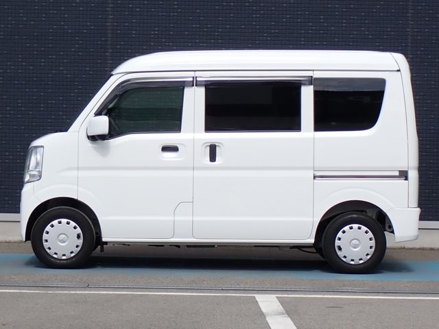 MINICAB van