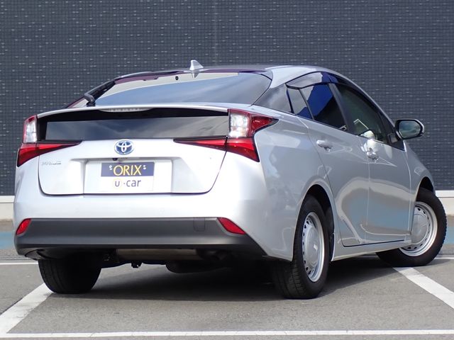 PRIUS 4WD