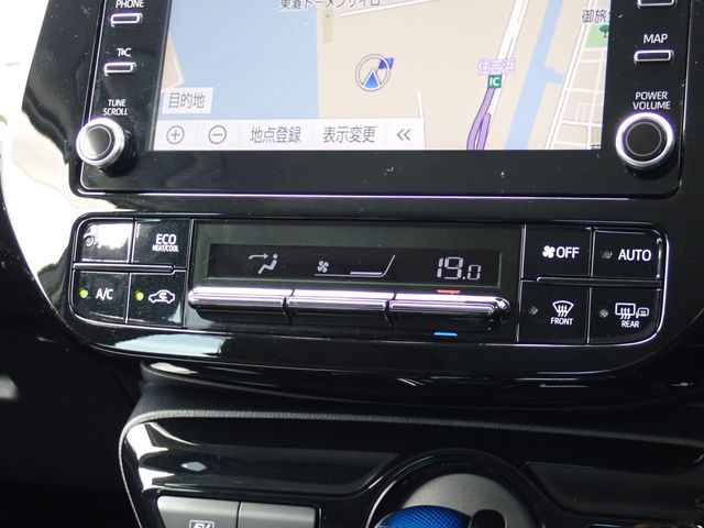 PRIUS 4WD