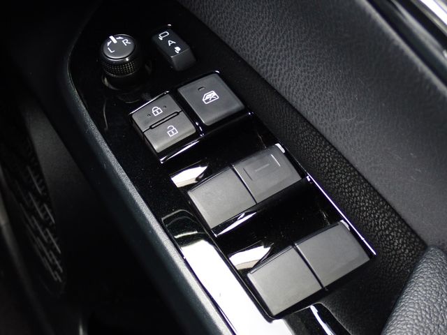 PRIUS 4WD