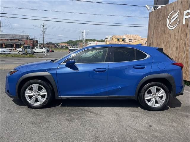 LEXUS UX200