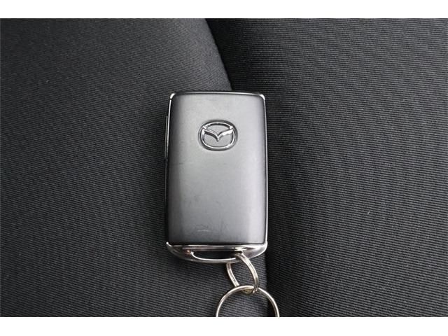 MAZDA2