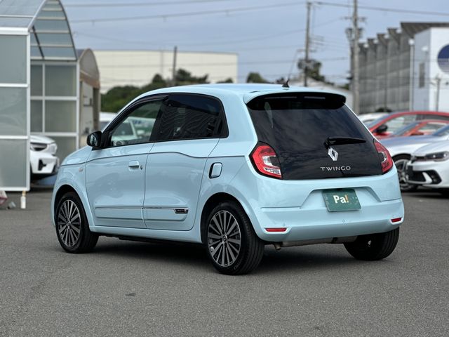 RENAULT TWINGO