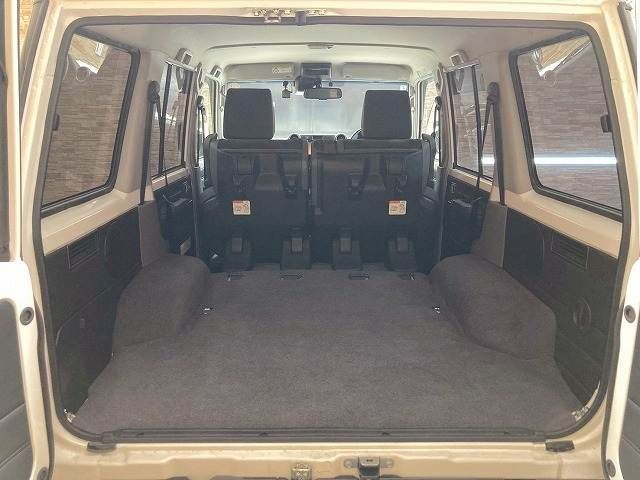 LANDCRUISER 70