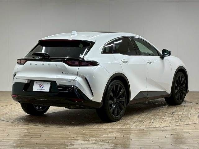 CROWN SPORT