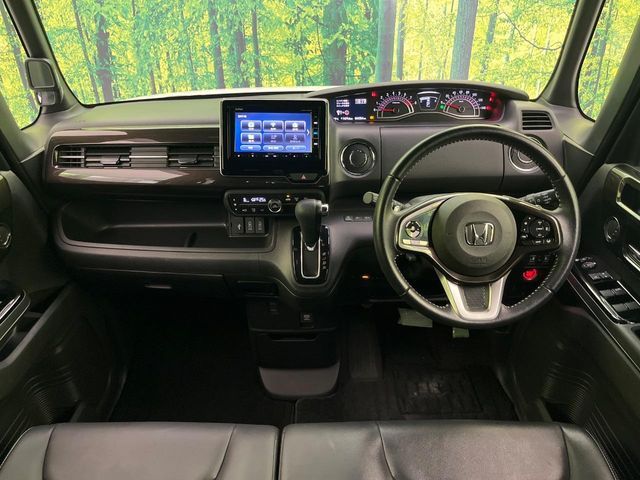 N-BOX CUSTOM