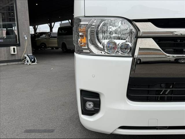 HIACE van 4WD