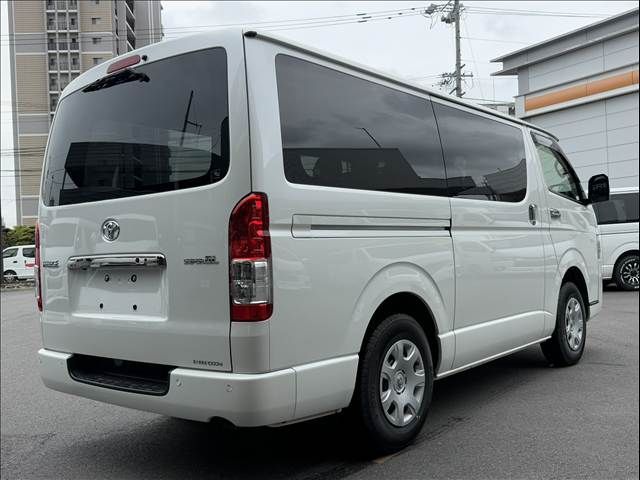 HIACE van 4WD