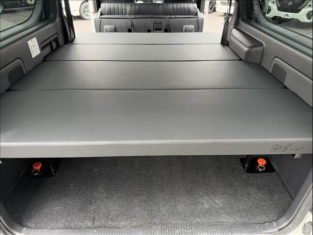HIACE van 4WD