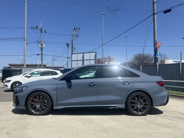 AUDI RS3 Sedan