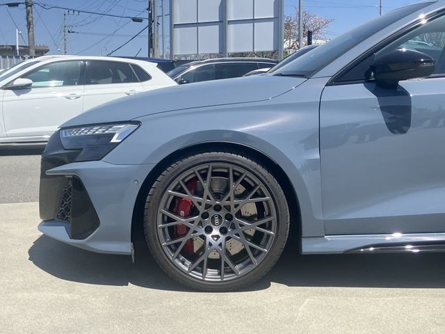 AUDI RS3 Sedan