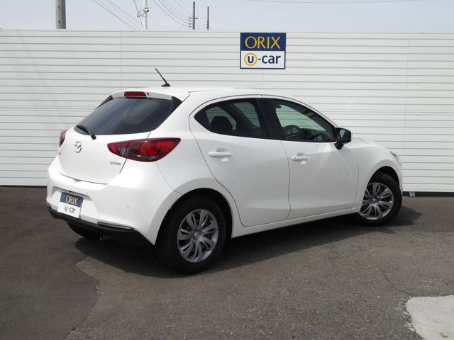 MAZDA2