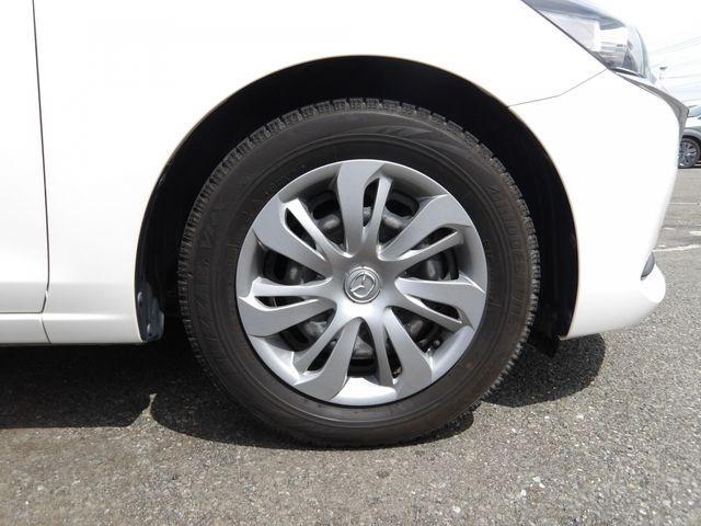 MAZDA2