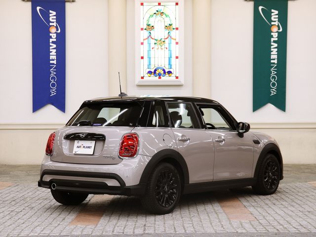 MINI COOPER D 5DOOR