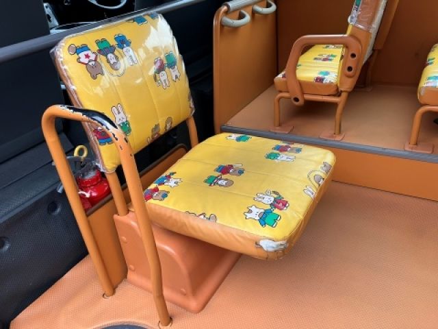 HIACE COMMUTER
