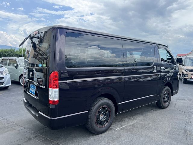 REGIUSACE van 4WD