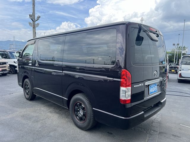 REGIUSACE van 4WD