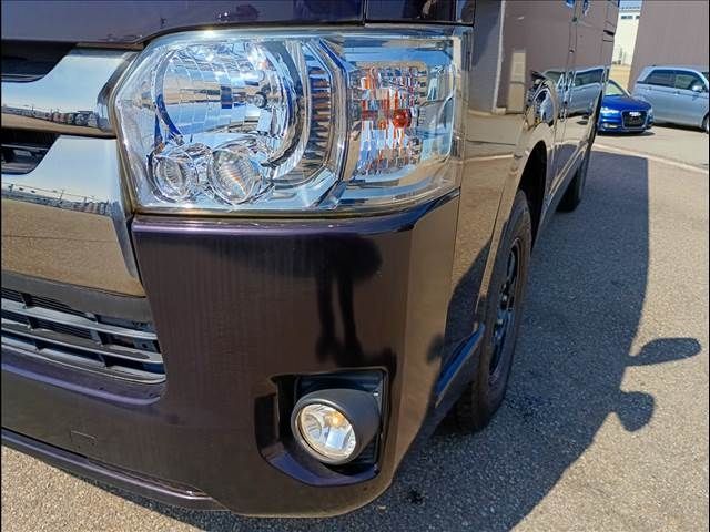 REGIUSACE van 4WD