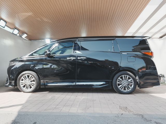 ALPHARD hybrid