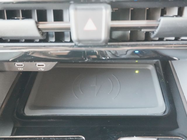 ALPHARD hybrid