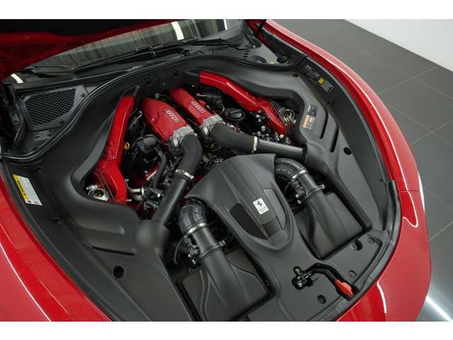 FERRARI Roma Spider