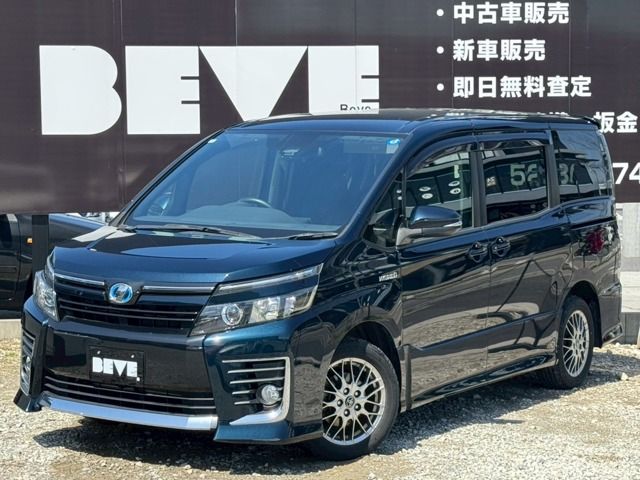 VOXY HYBRID
