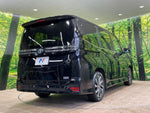 VOXY HYBRID