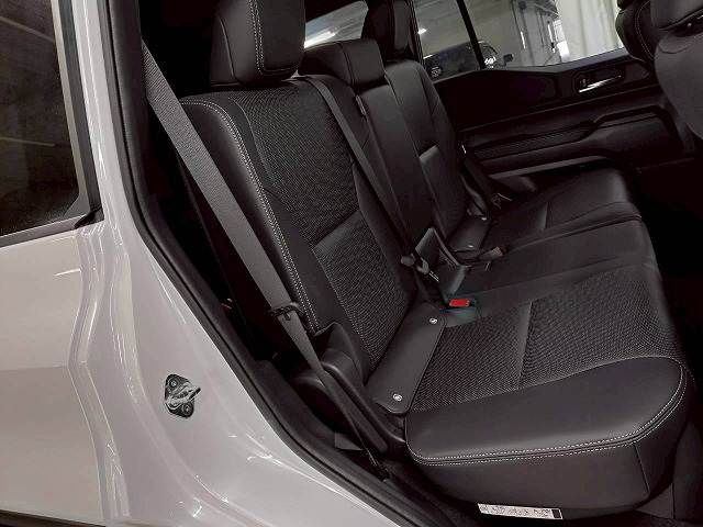 LANDCRUISER 250