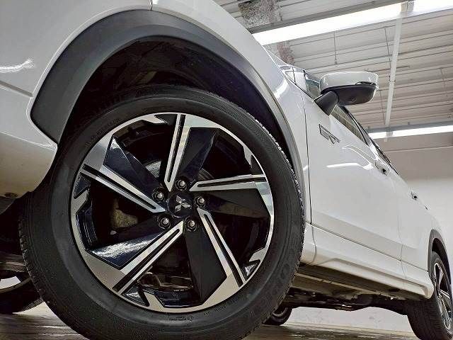 ECLIPSE CROSS PHEV