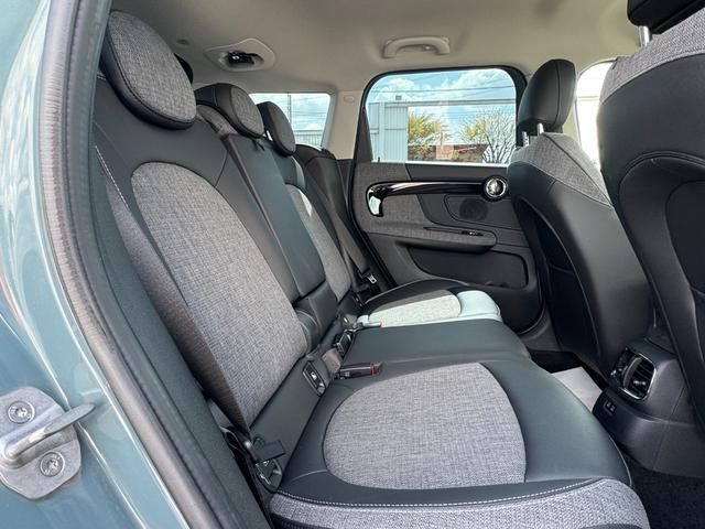 MINI COOPER D CROSSOVER