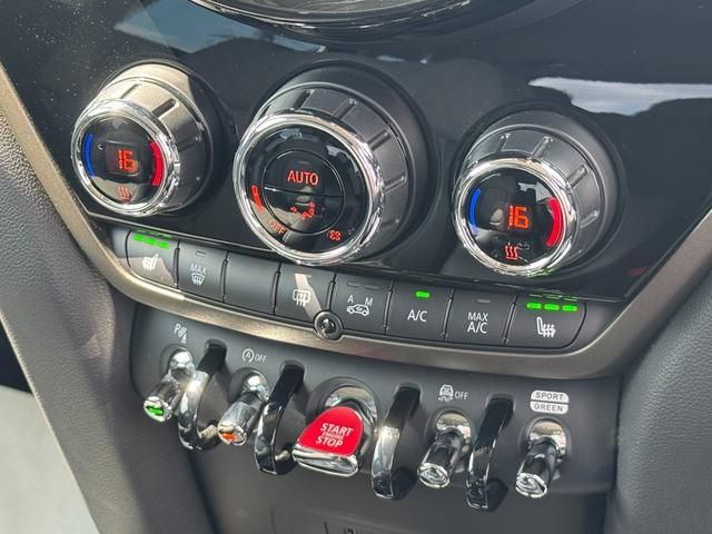 MINI COOPER D CROSSOVER