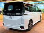 VOXY HYBRID