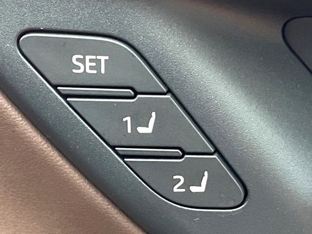 CROWN CROSSOVER