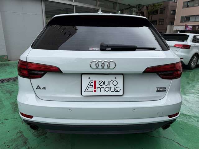 AUDI A4 AVANT