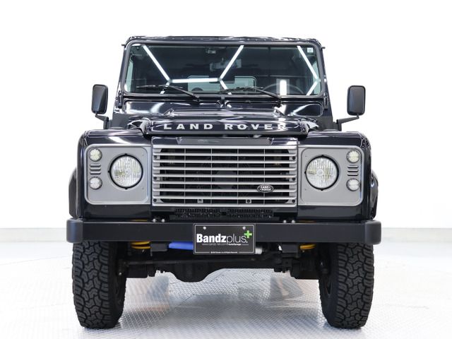 ROVER DEFENDER