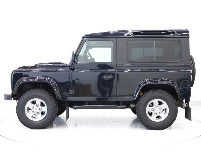 ROVER DEFENDER
