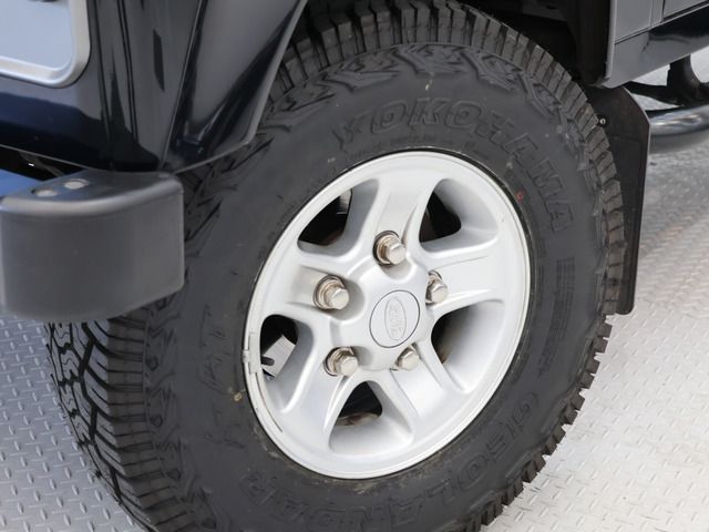 ROVER DEFENDER