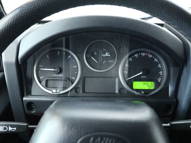 ROVER DEFENDER