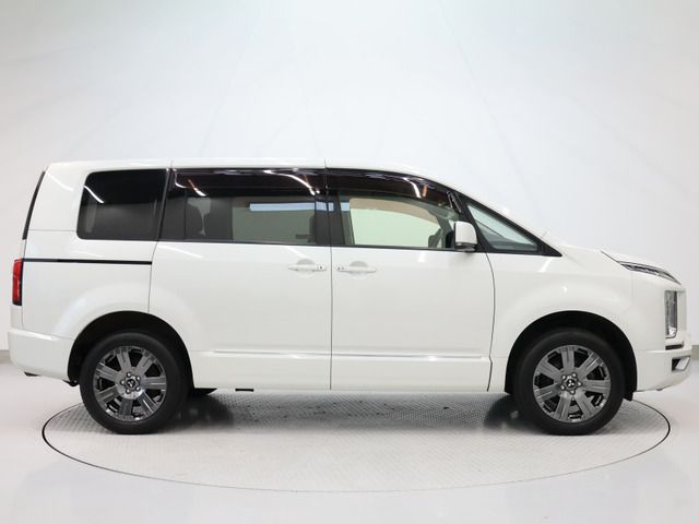 DELICA D:5 4WD