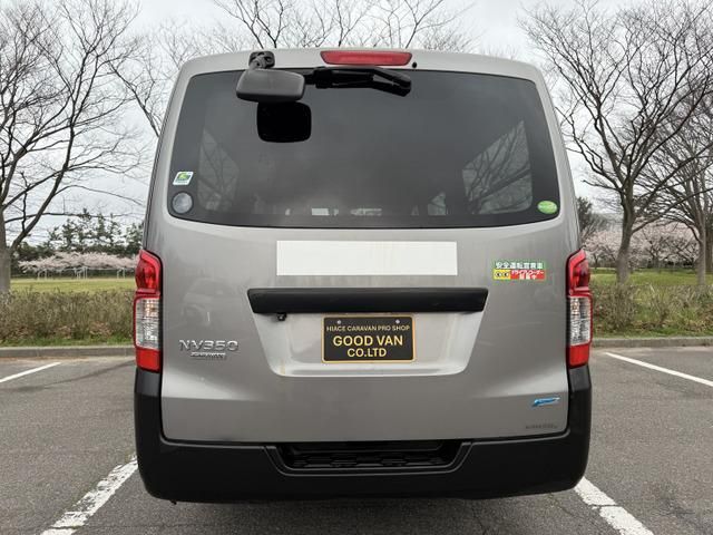 NV350 CARAVAN 4WD